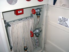 ���h�z�[�X�ψ�����